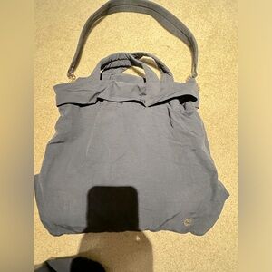 Lululemon large tote bag like new